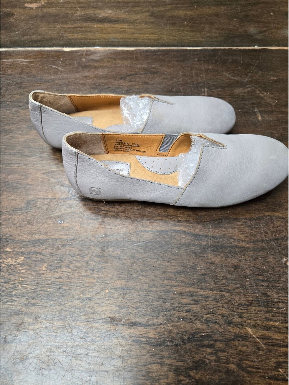 Born Women's Leather Slip-On Loafers, Size 7.5M, Light Gray - Picture 3 of 8